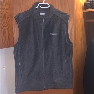 Columbia fleece zip-up vest (men’s)